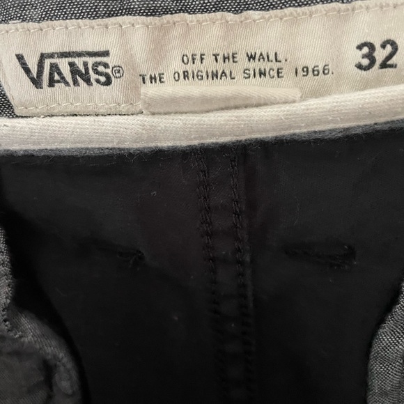 Vans -Flat front short size 32 - Picture 2 of 4